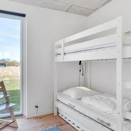 Сasa de vacaciones 3 Bedroom Beautiful In *