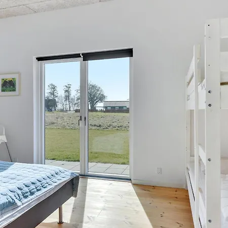 펜션 3 Bedroom Beautiful In *